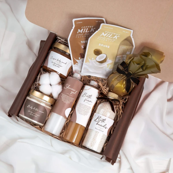 Cocoa-toned spa box with sugar body scrub, body butter, shower gel, bath foam and milk sheet masks